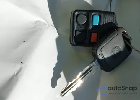 2005 Ford Escape Limited из США, поврежденный, VIN 1FMYU04145KB16304